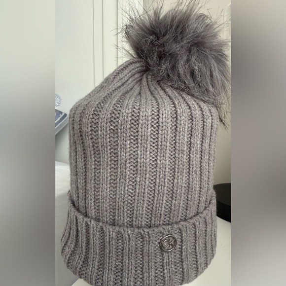 CALVIN KLEIN BEANIE TOQUE WOMEN’S ONE SIZE KNIT ACRYLIC BLEND LINED POM - Picture 8 of 8